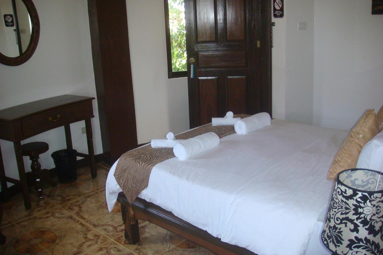 Padre Burgos Castle Resort Surigao Ngoại thất bức ảnh